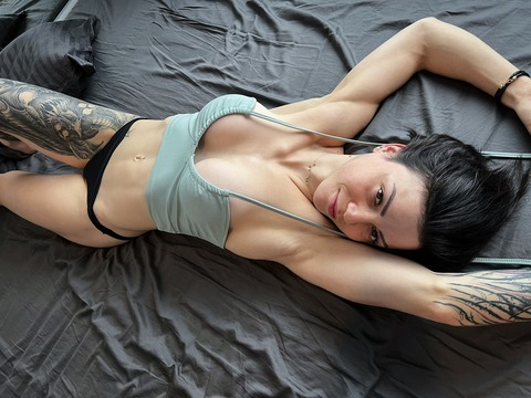 Изображение шапки OnlyFans naomi.domino