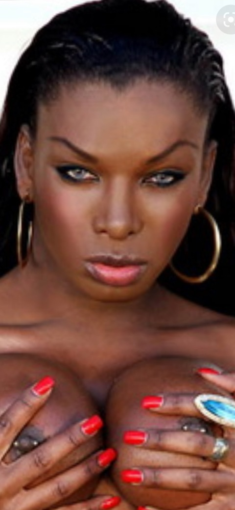 Image d'en-tête OnlyFans naomiblackhammer