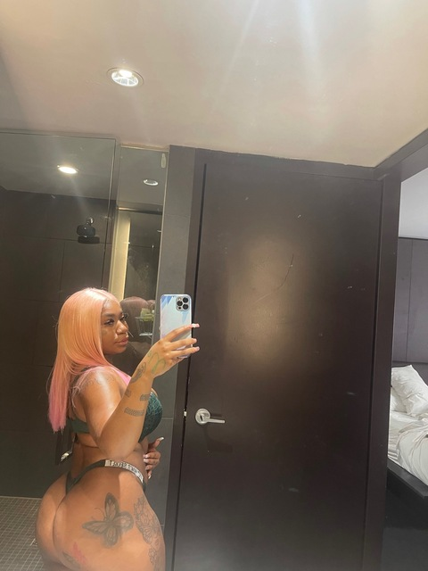 Изображение шапки OnlyFans nevssextapes