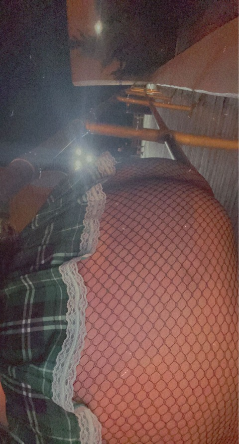 OnlyFans üst resmi nikki_rae69