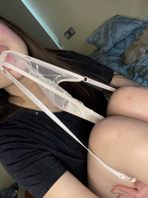 OnlyFansヘッダー写真 noe.viree