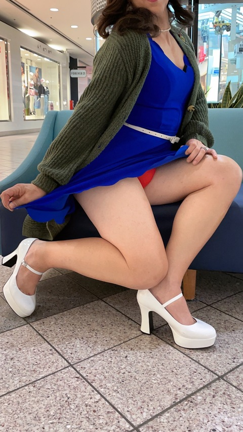 OnlyFans header picture olive_is_a