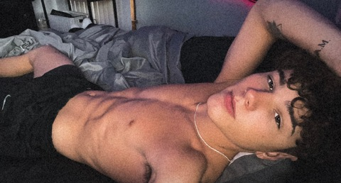 Снимка на заглавие на OnlyFans opash