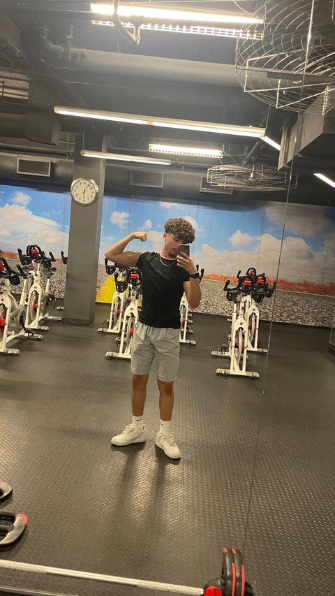 Изображение шапки OnlyFans oscadnkss