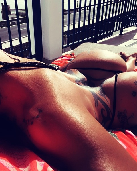 Снимка на заглавие на OnlyFans palomadiosa