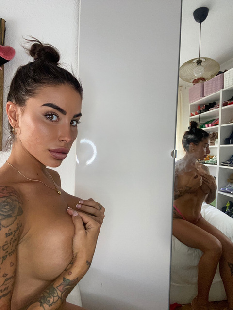OnlyFans üst resmi paulig_official
