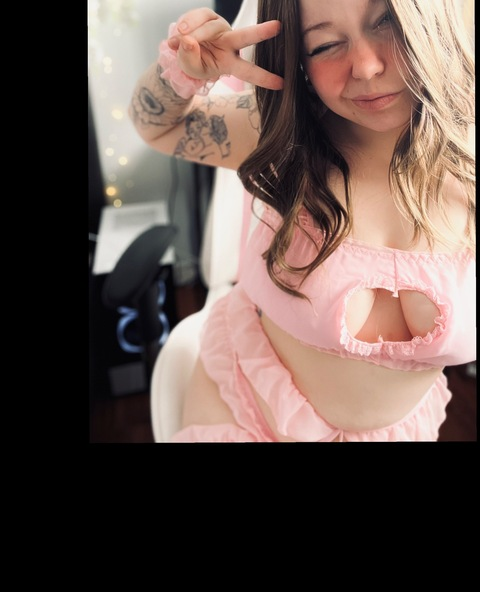 Изображение шапки OnlyFans peachesandxcream