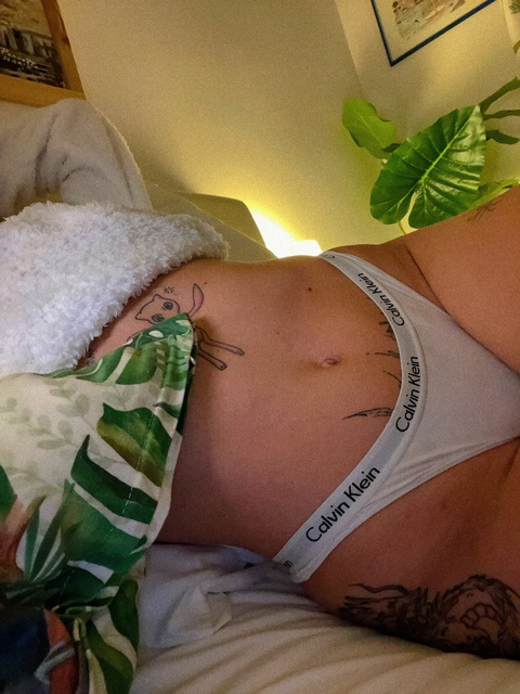 OnlyFansヘッダー写真 peachmess