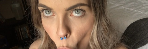 Image d'en-tête OnlyFans piperpetite