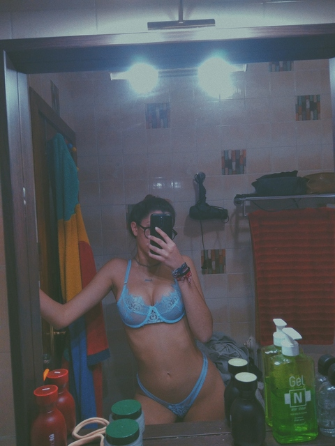 OnlyFans Titelbild plusquii