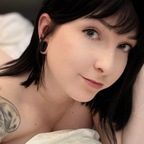 OnlyFans 프로필 사진 porcelain_pet