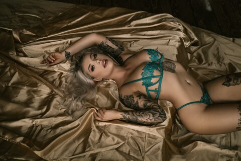 OnlyFans Titelbild queenabiv