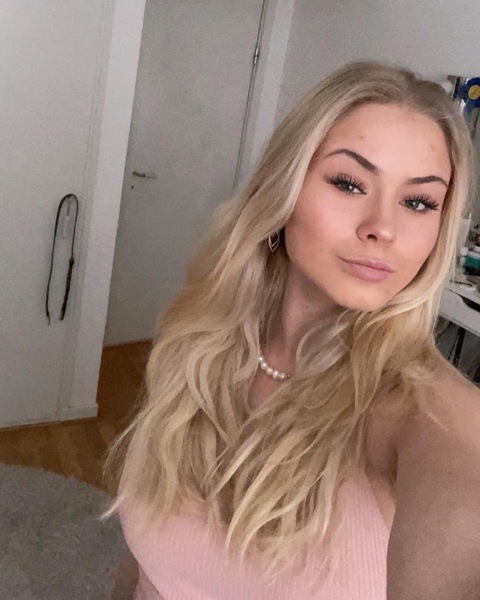 Снимка на заглавие на OnlyFans queenoffreaks03