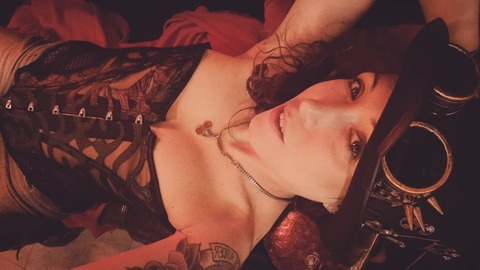 OnlyFansヘッダー写真 redcherryink