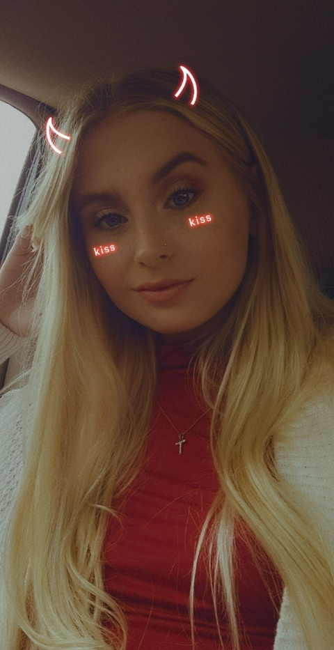 Imagen de encabezado de OnlyFans de rosenosee