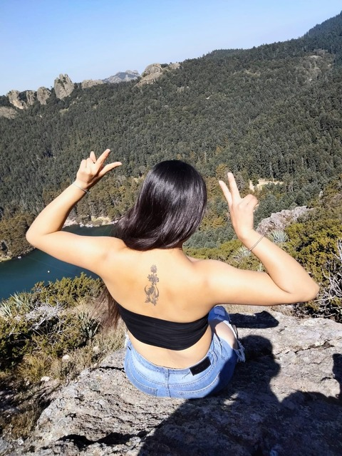 Imagem de cabeçalho do OnlyFans rouss25_05