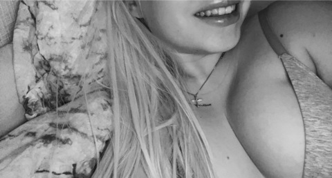 Immagine di copertina OnlyFans rronja