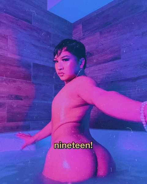 Снимка на заглавие на OnlyFans sainttjoee