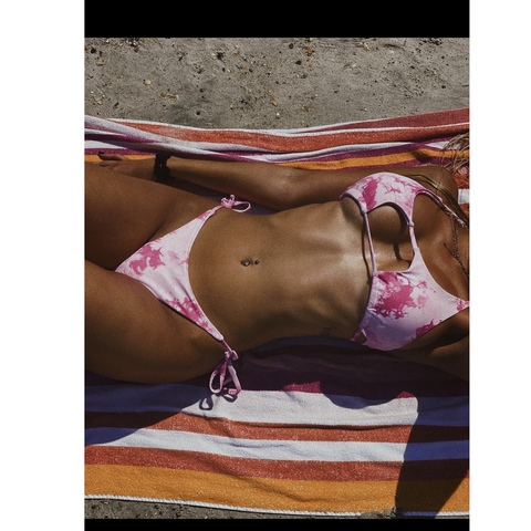 Снимка на заглавие на OnlyFans samanthaea