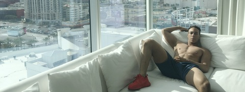 OnlyFans हेडर तस्वीर santidepr