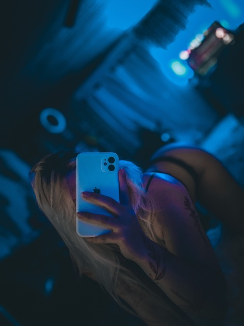 Imagen de encabezado de OnlyFans de saturn0s