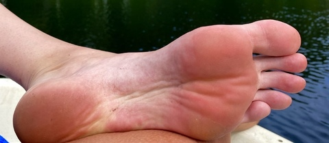 OnlyFans header picture savvy_trapp