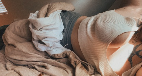 Gambar header OnlyFans sayyrraanicole