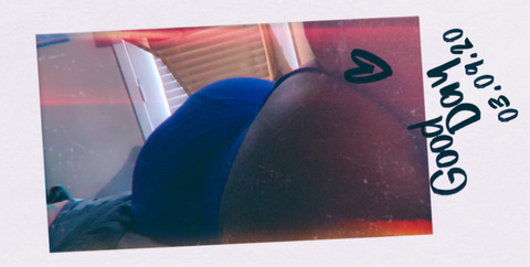 OnlyFans 헤더 사진 scamahontas