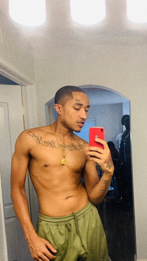 Image d'en-tête OnlyFans seansaintt