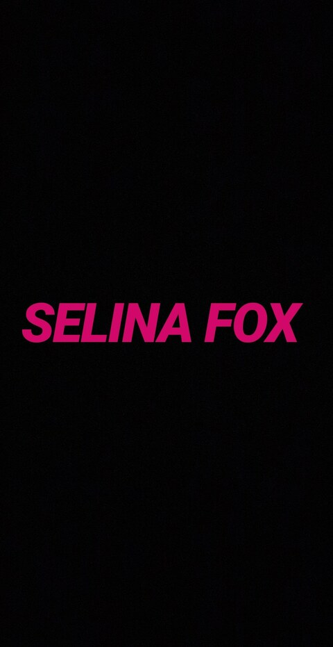 Image d'en-tête OnlyFans selinafox_official