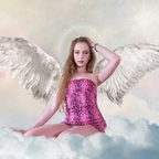 OnlyFansのプロフィール写真senorasmoke