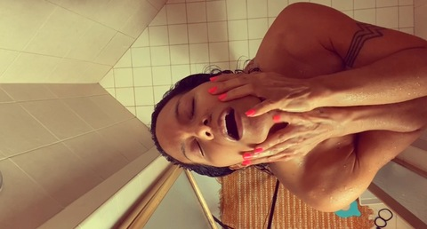 Image d'en-tête OnlyFans sensorialart