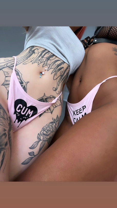 OnlyFansヘッダー写真 shir_tikozky