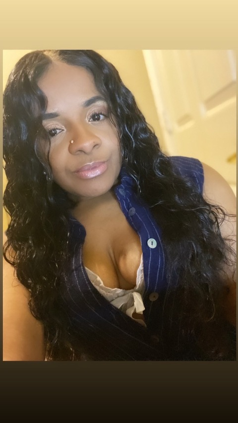 Imagem de cabeçalho do OnlyFans shortywithabody