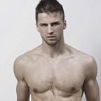 ओन्लीफैंस प्रोफाइल चित्र simondexterxxx