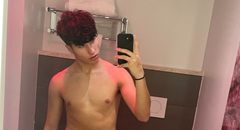 Gambar header OnlyFans simonebettin