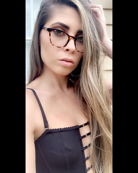 OnlyFansヘッダー写真 sizockwell