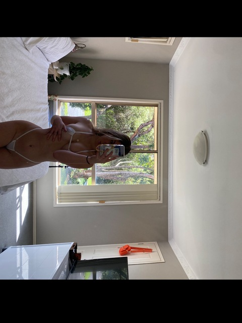 OnlyFans üst resmi sophia.roseee
