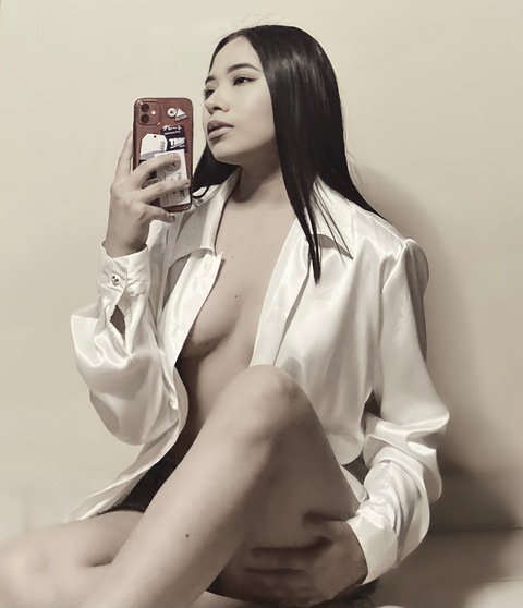 OnlyFans header picture soymagaby