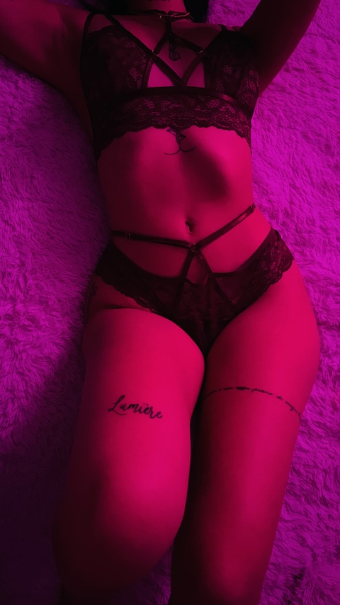 OnlyFansヘッダー写真 soyvalka