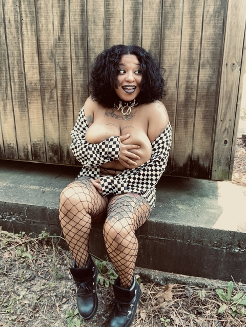 OnlyFans हेडर तस्वीर submissivekimmi