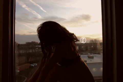 OnlyFansヘッダー写真 suck-a-saurus