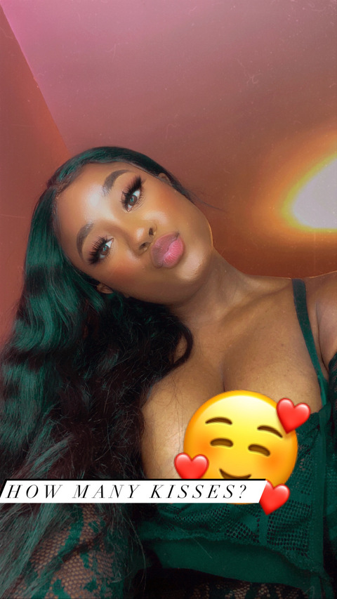 Снимка на заглавие на OnlyFans summerbab3