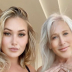 OnlyFans profile picture suzieandhannah