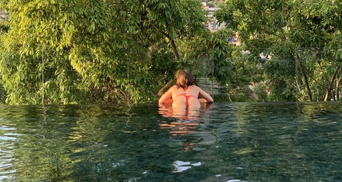 Gambar header OnlyFans suzybloow