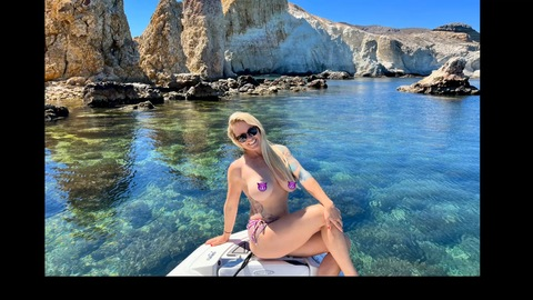 OnlyFans 헤더 사진 swinging_mom_amie