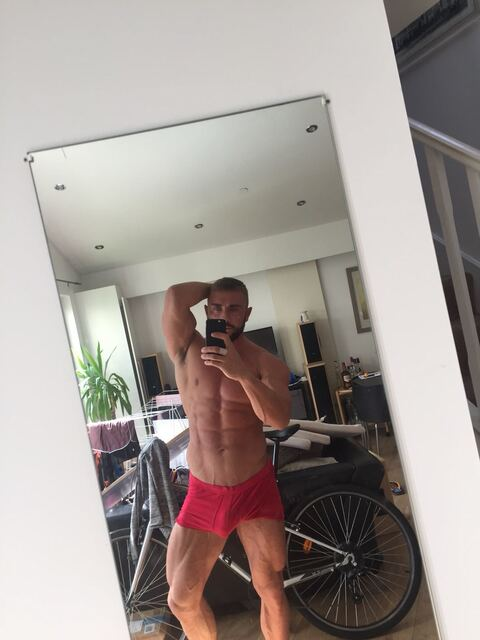 OnlyFans 헤더 사진 sydneyshaw