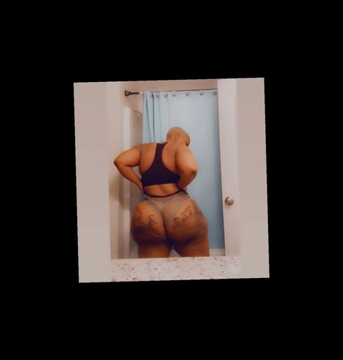 Immagine di copertina OnlyFans talahia34