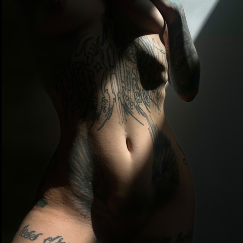 صورة رأس OnlyFans tattstonner