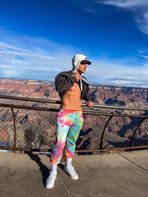 صورة رأس OnlyFans thecollegeboy